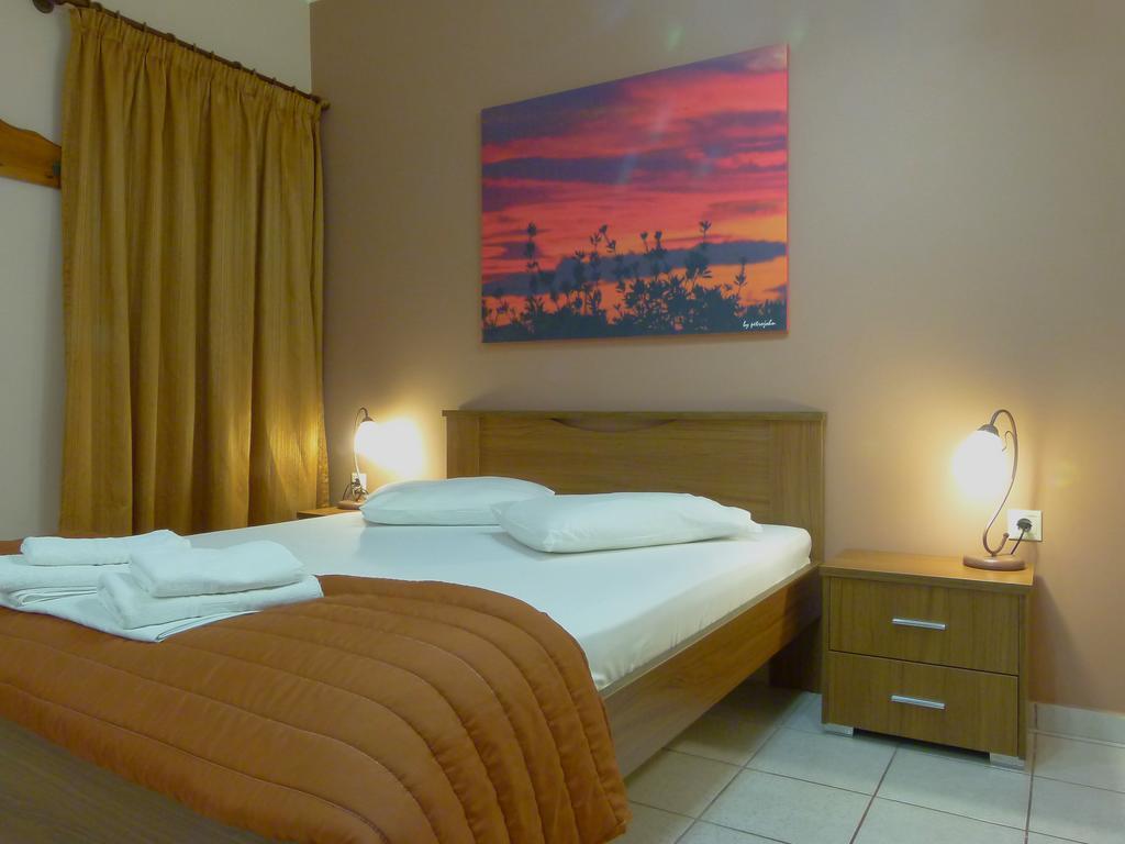 Sun Rise Hotel Apartments Eretria  Exterior photo