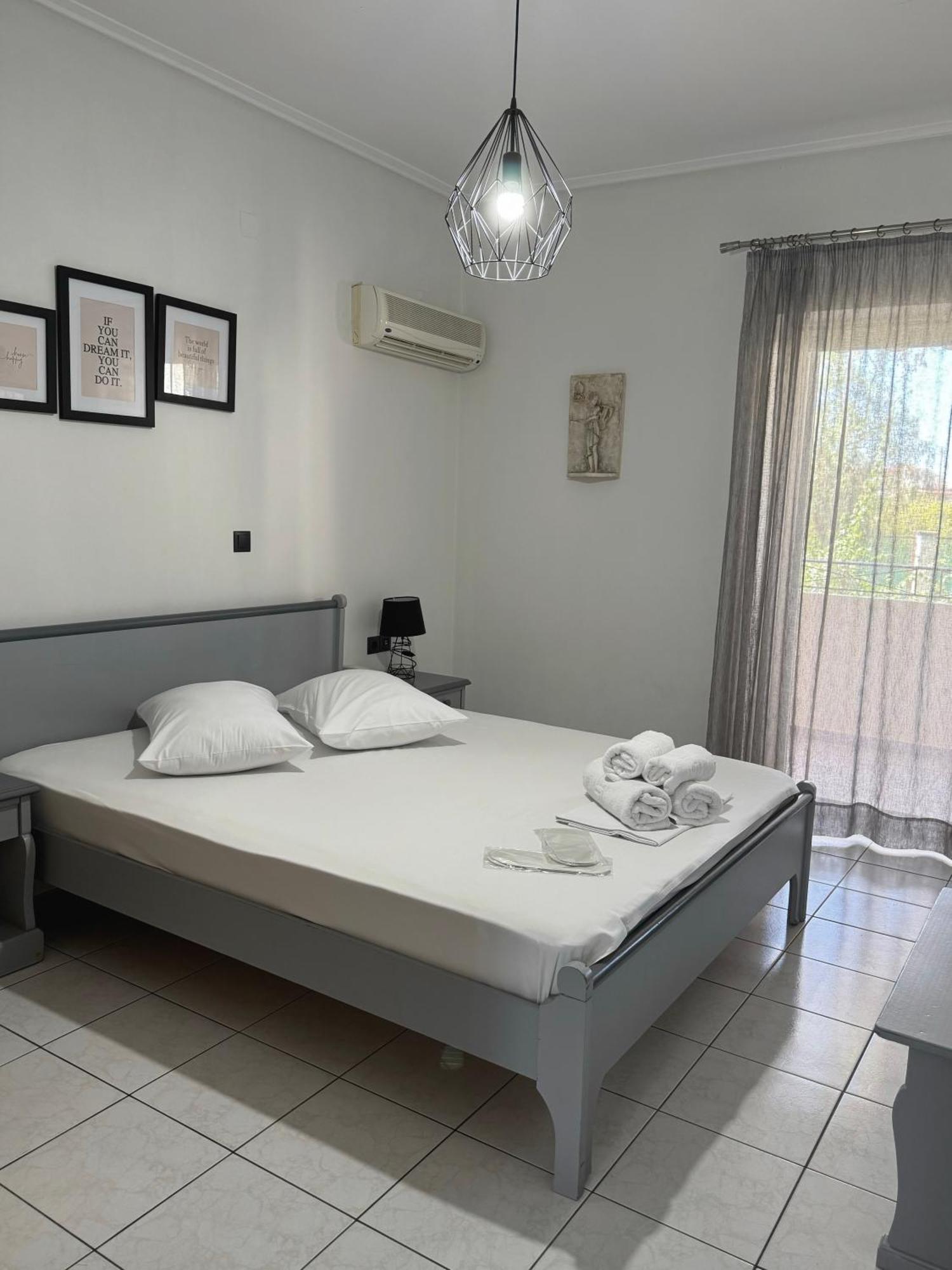 Sun Rise Hotel Apartments Eretria  Exterior photo