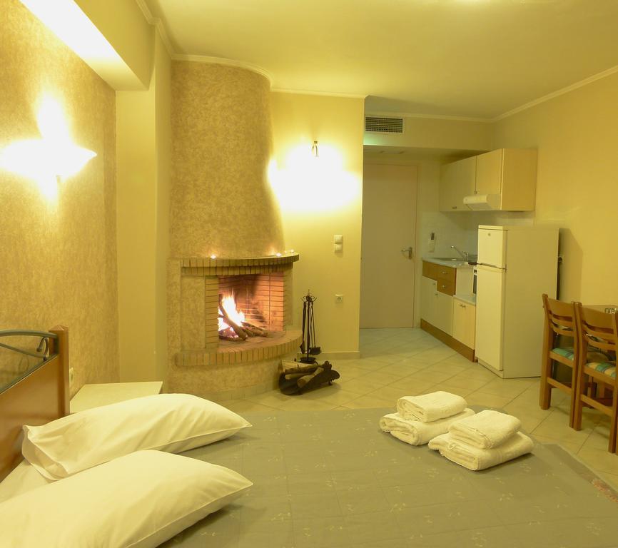 Sun Rise Hotel Apartments Eretria  Exterior photo