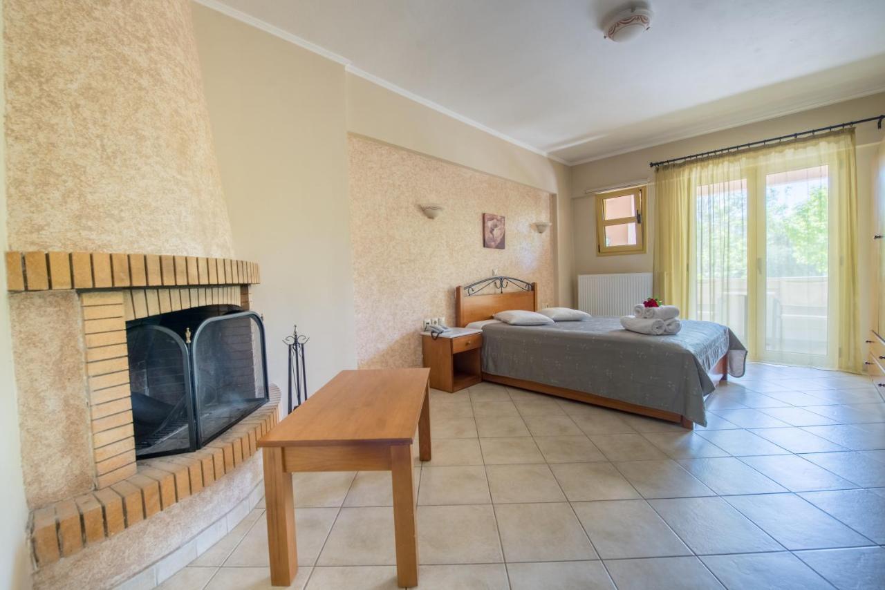 Sun Rise Hotel Apartments Eretria  Exterior photo