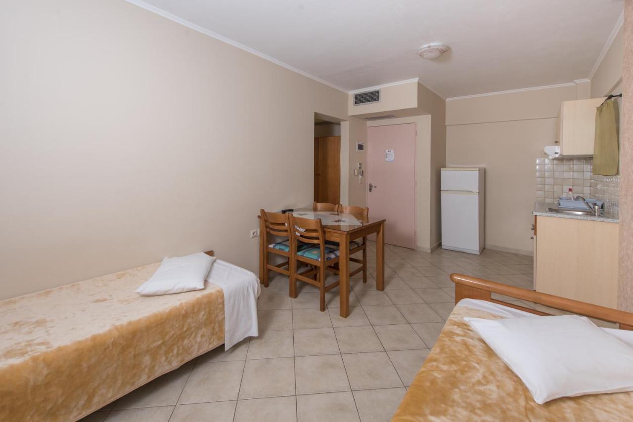 Sun Rise Hotel Apartments Eretria  Exterior photo